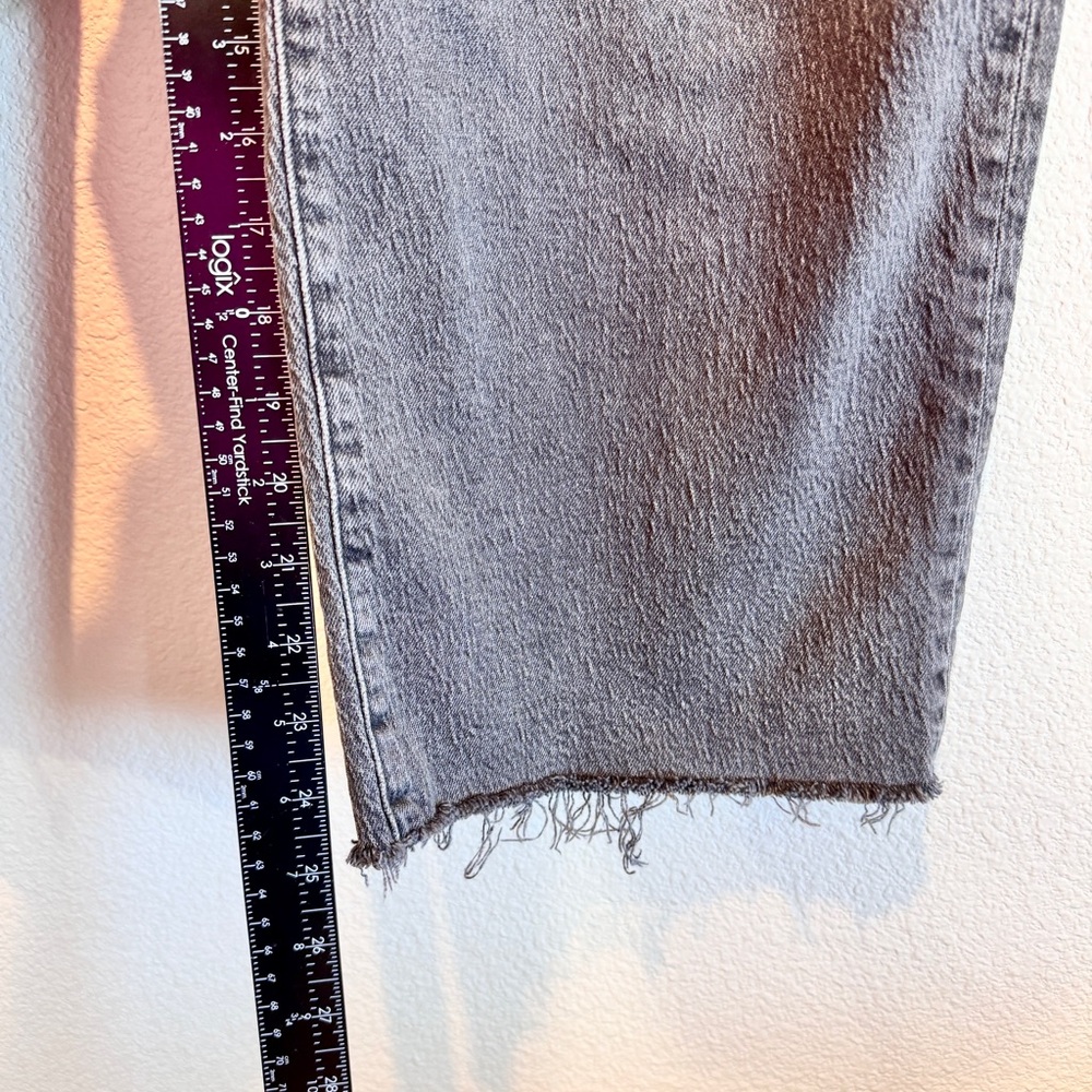 Madewell Gray Wide-Leg Crop Jeans - Picture 5 of 9